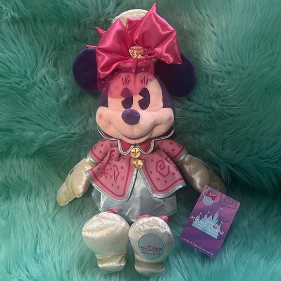 Disney Minnie Mouse The Main Attraction Mad Tea Party Plush - Picture 4 of 5